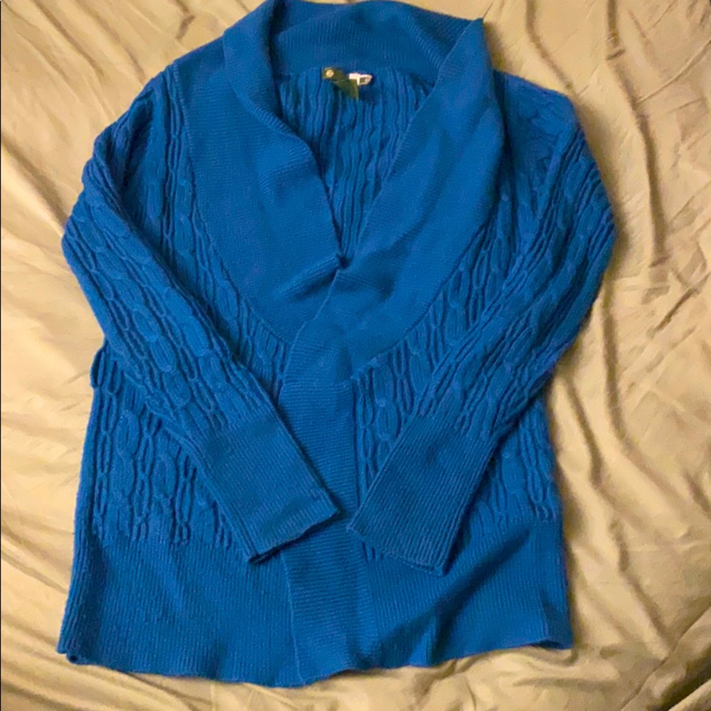 ✨Split blue cardigan sweater!  Unique style sz xs